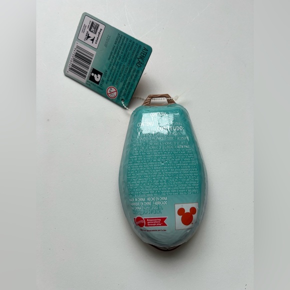 Disney Moana 2 Wayfinder Wonders with Surprise Small Doll, Canoe & Accessory - Picture 9 of 9